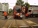 KVB Bahn entgleist Koeln Suelz Hermeskeilerstr Am Beethovenpark P033